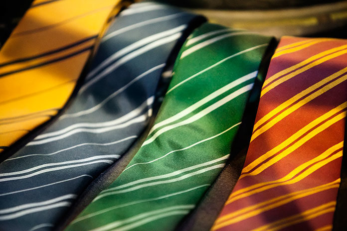 Najmodniejsze krawaty męskie na wiosnę do formalnych stylizacji