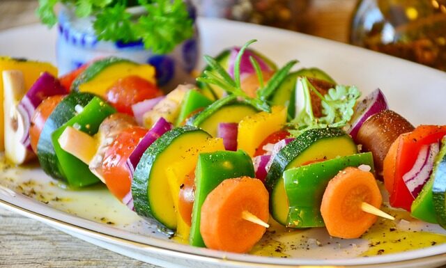 Co przygotować na grilla ze znajomymi?