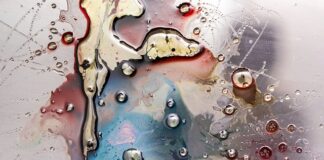 Kiedy dodać barwnik spożywczy do bitej śmietany?