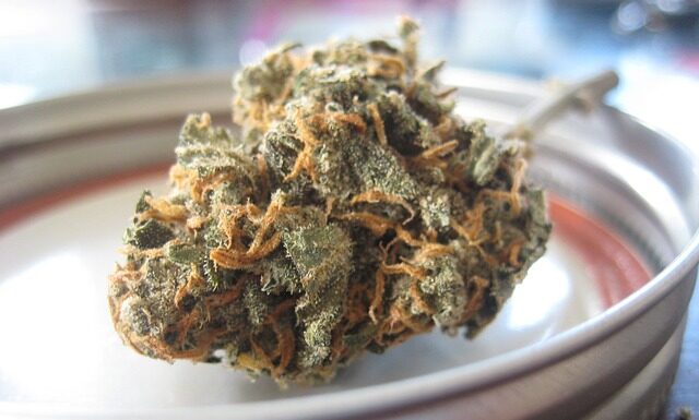 Czym się rozni ekstrakt waniliowy od aromatu?