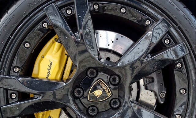 Jakie Lambo ma Budda?