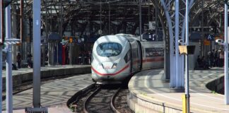 Czym odtłuścić auto przed woskowaniem?